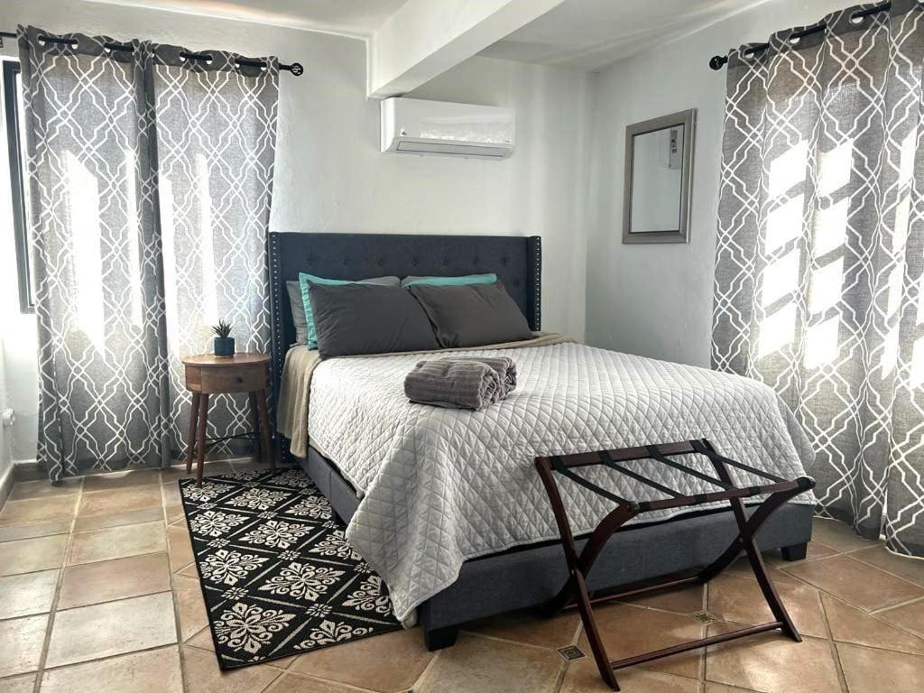 4 Bedroom Kikita Beach Villa Oceanfront W Pool Дорадо Экстерьер фото
